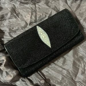 GENUINE Stingray Leather Trifold Wallet